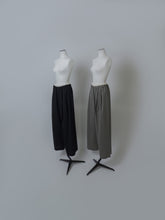 画像をギャラリービューアに読み込む, 【2025SS PRE ORDER】DOUBLE WAIST 2TUCK PANTS
