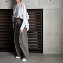 画像をギャラリービューアに読み込む, 【2025SS PRE ORDER】DOUBLE WAIST 2TUCK PANTS
