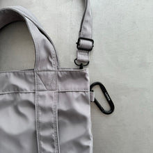 画像をギャラリービューアに読み込む, 【2024予約販売商品】Nylon 2way Carabiner TOTE BAG (M)
